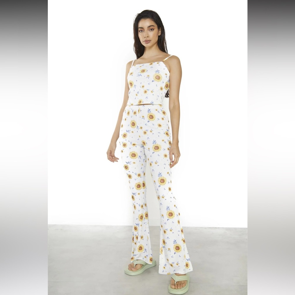 Glamorous Floral Sunflower Ribbed Flare Lounge Pants NWT